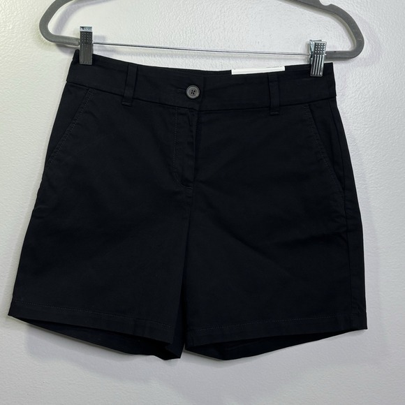LOFT Pants - Loft Curvy Mid Rise 6" Black Shorts Size 0 NWT